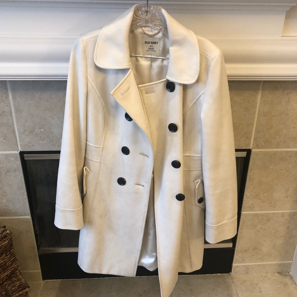 Cream off white Old Navy peacoat